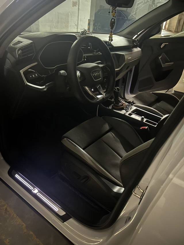 Audi Q3 2020 صورة سيارة #3