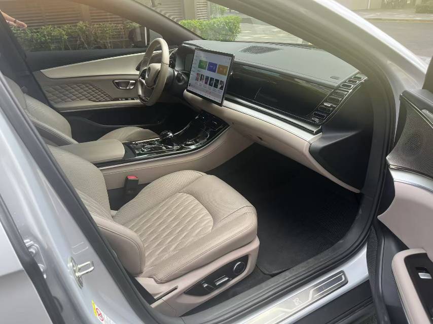 BYD Han 2025 car image #7