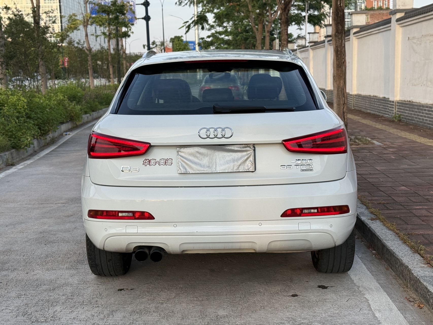 Audi Q3 2014 car image #11