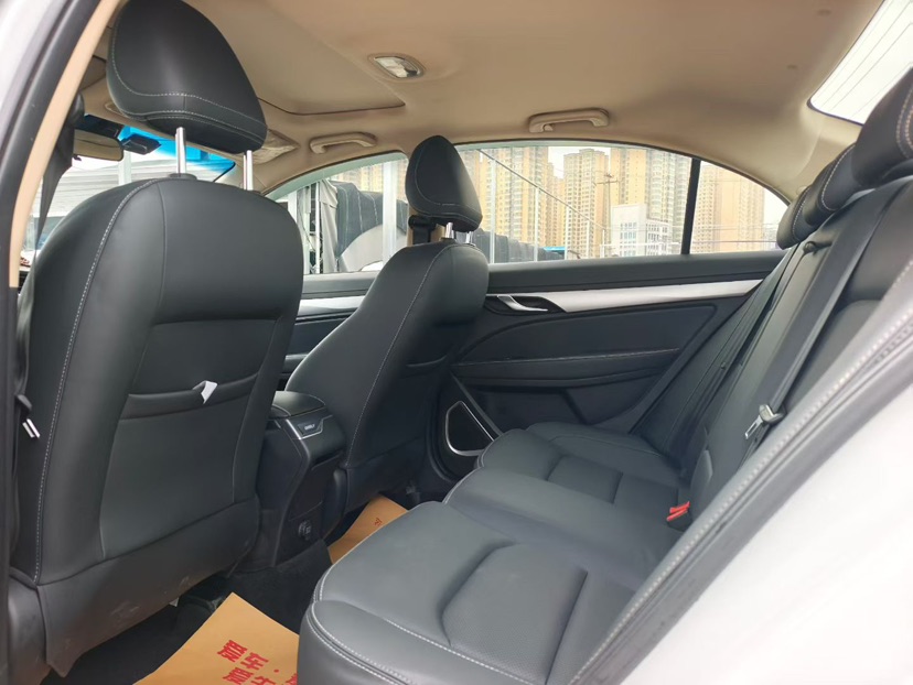 GEELY Emgrand 2019 #3 GEELY Emgrand 2019 car image #3
