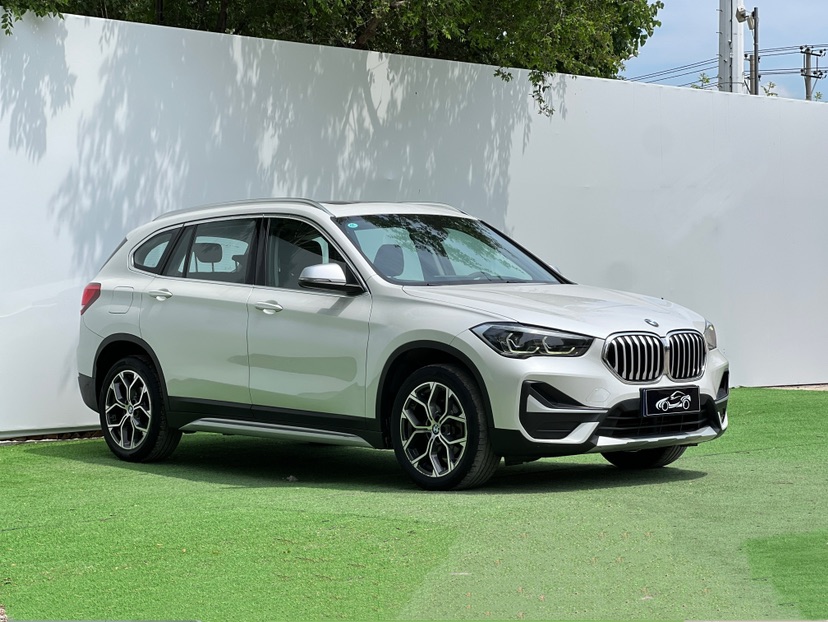 BMW X1 2022 car image #3