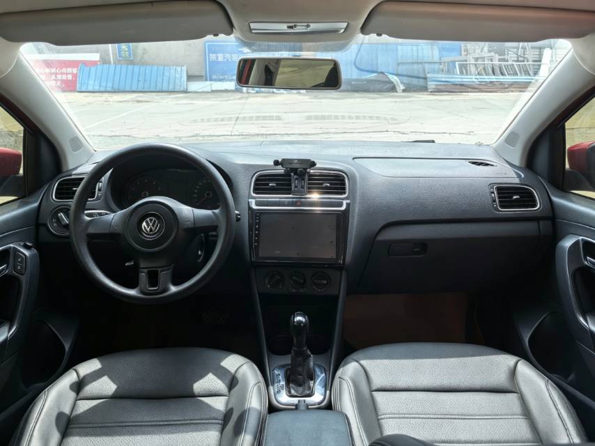 Volkswagen Polo 2012 #9 Volkswagen Polo 2012 car image #9