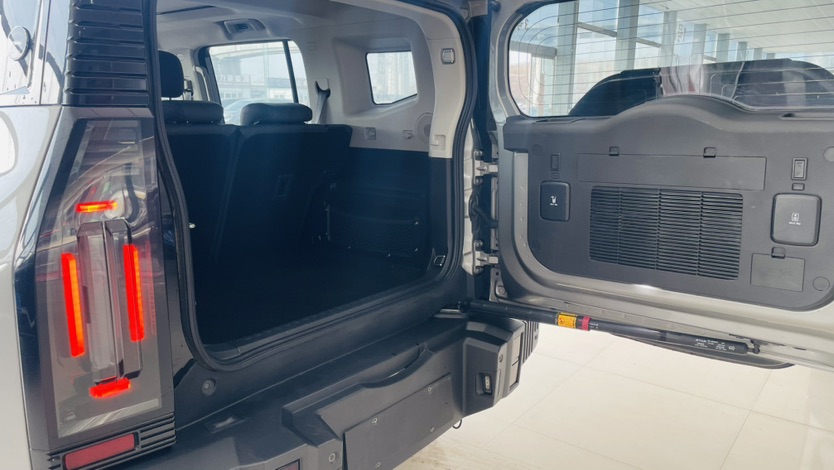 Jetour Traveller 2024 car image #8