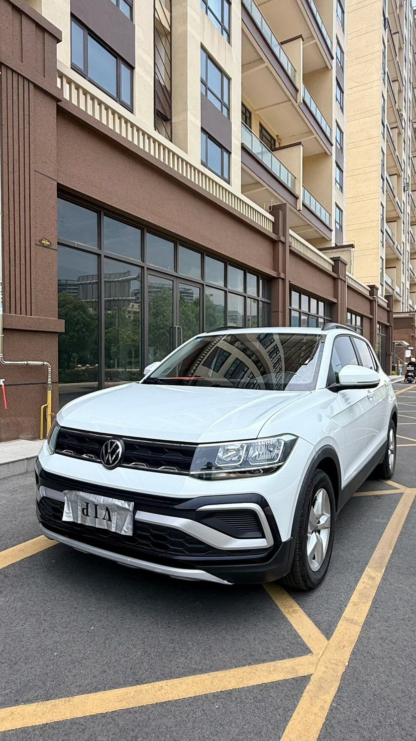 Volkswagen T-Cross 2023 Volkswagen T-Cross 2023 car image