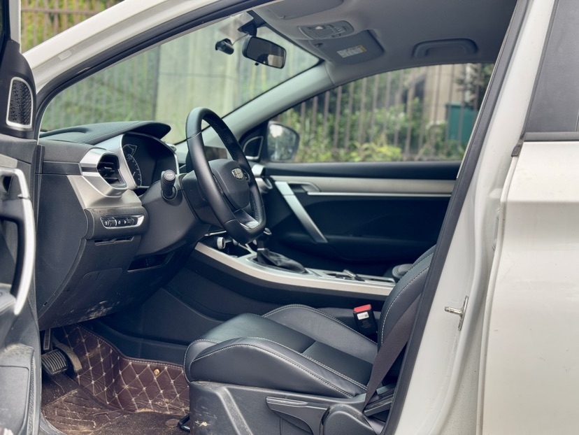 GEELY Coolray 2025 car image #4