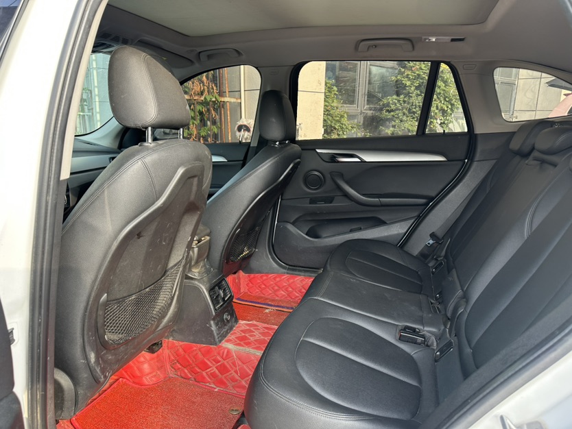BMW X1 2018 #4 BMW X1 2018 car image #4