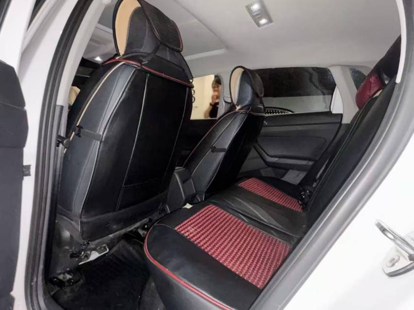 Volkswagen Polo 2021 car image #7