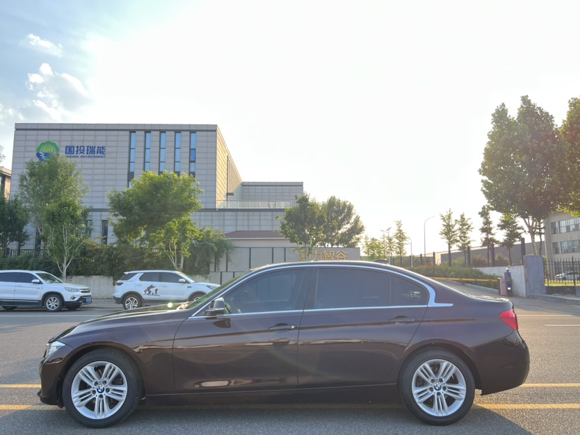 BMW 3 Series 2017 #2 BMW 3 Series 2017 car image #2