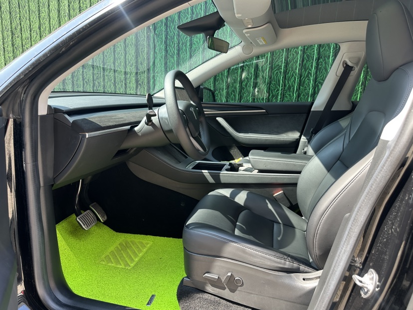 Tesla Model Y 2022 car image #3