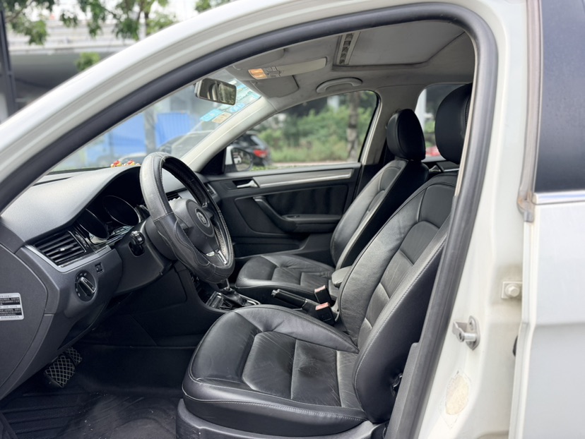 Volkswagen Bora 2014 immagine di auto #4