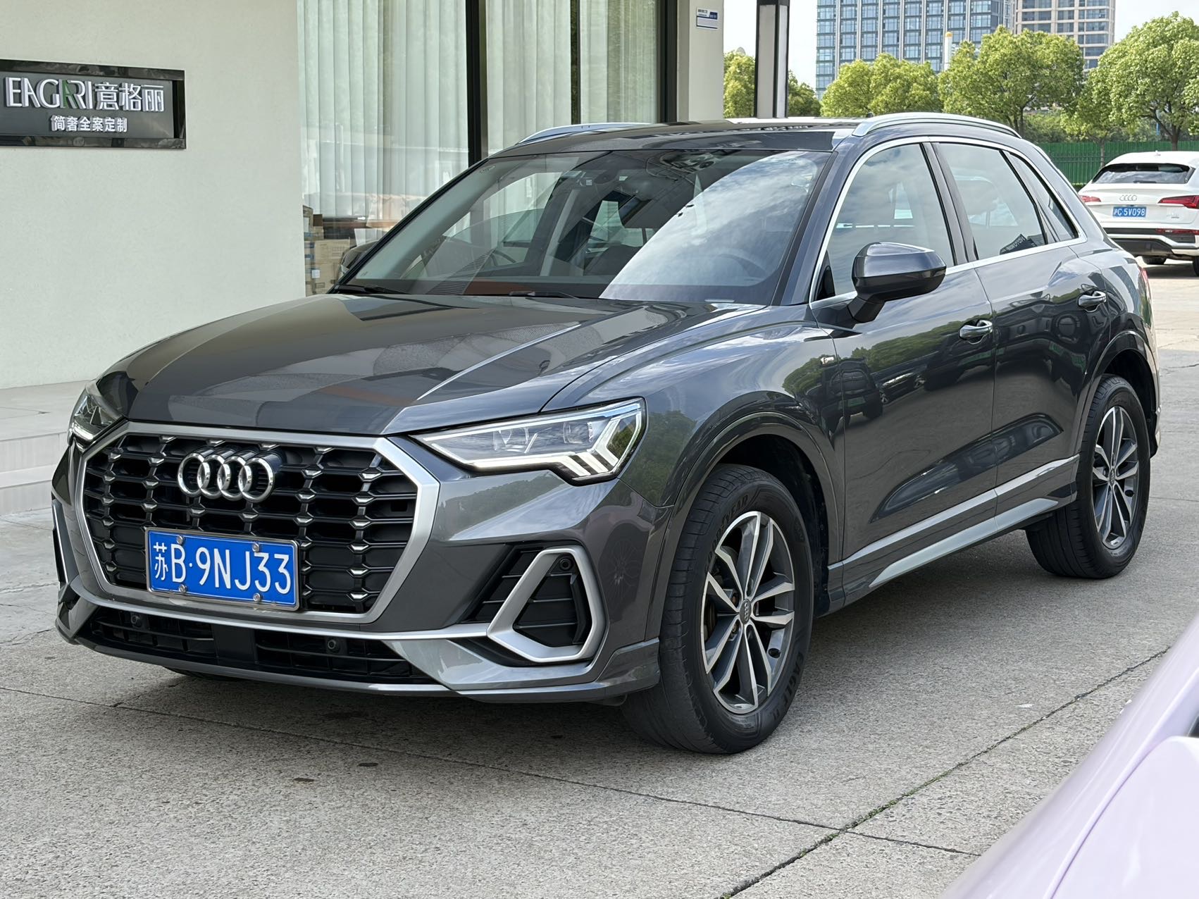 Audi Q3 2021 #2 Audi Q3 2021 car image #2