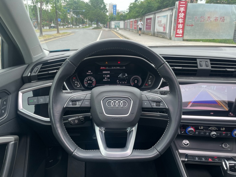 Audi Q3 2022 #15 Audi Q3 2022 car image #15