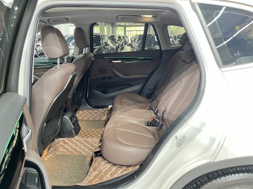 BMW X1 2020 car image #6