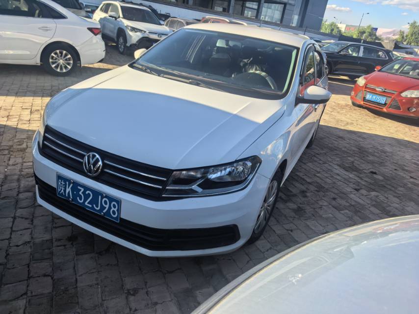 Volkswagen Santana 2021 car image 
