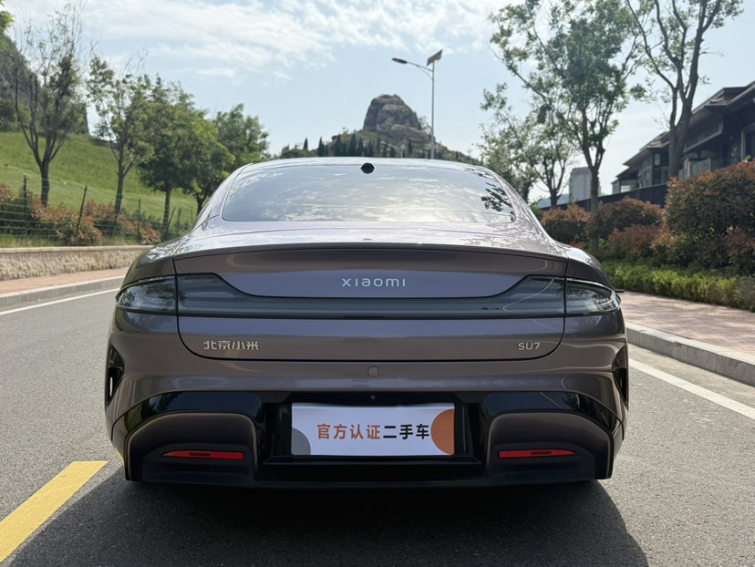 MI SU7 2024 car image #5