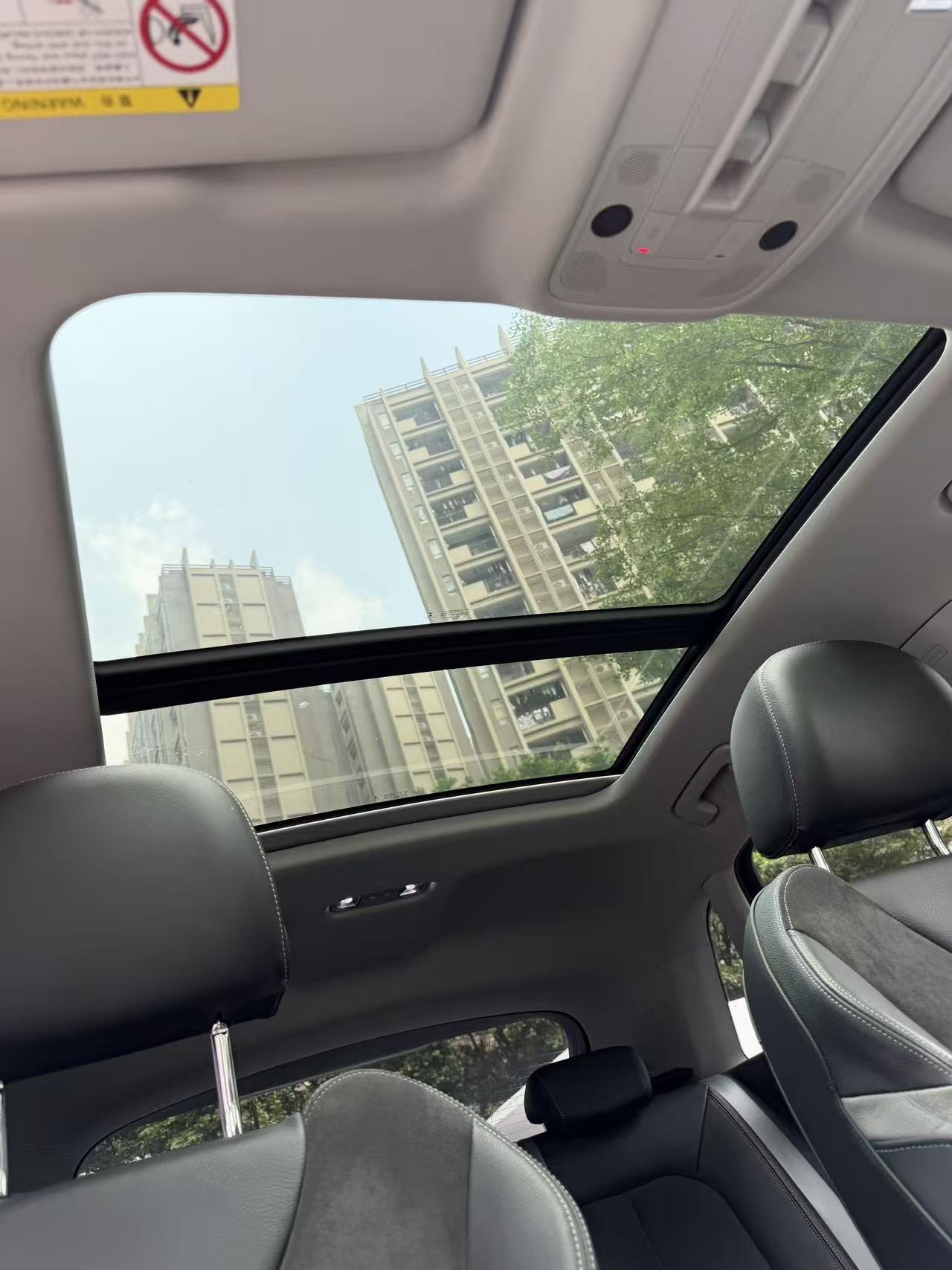 Audi Q3 2020 car image #6