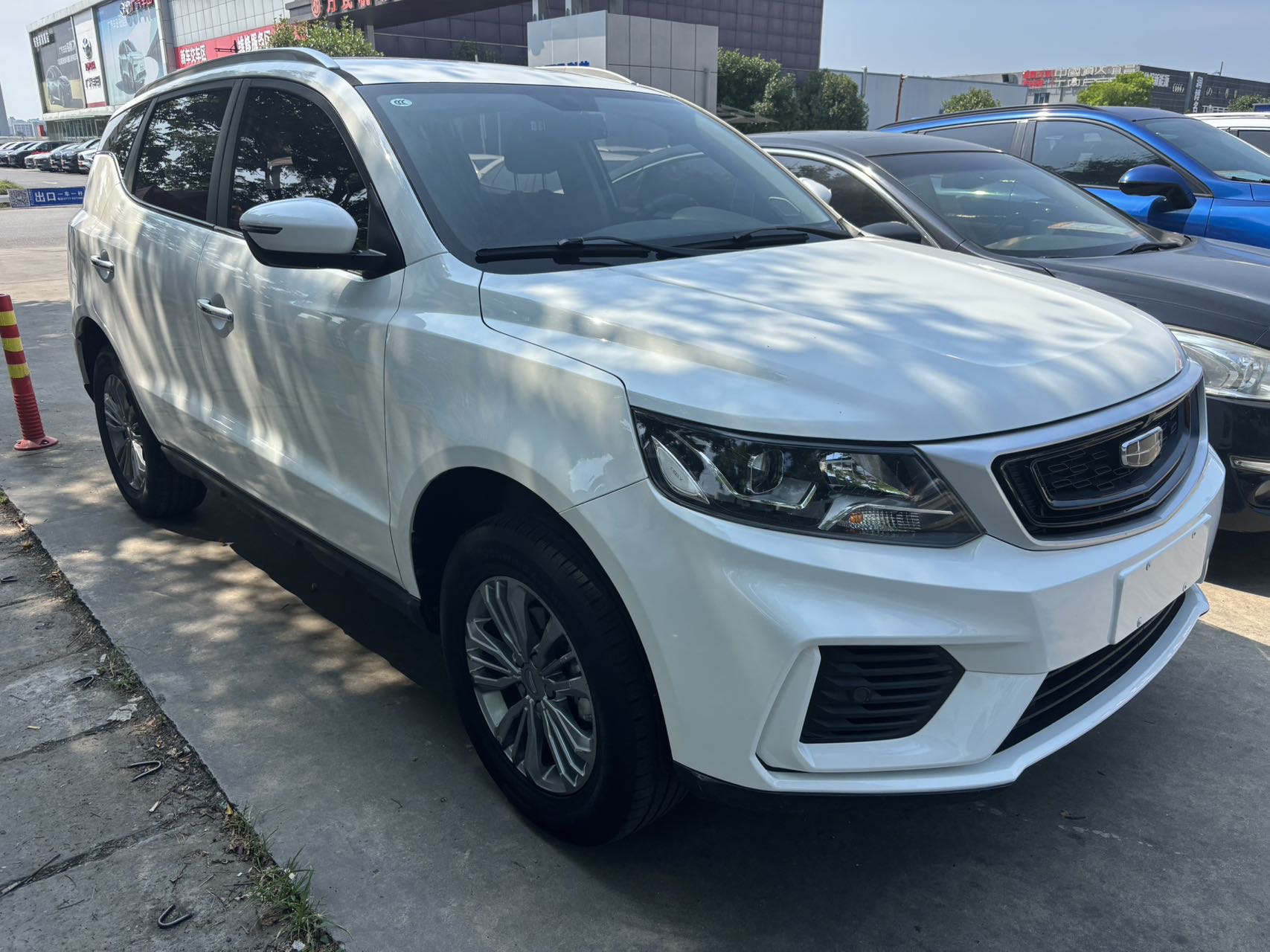 GEELY Vision X6 2021 #3 GEELY Vision X6 2021 car image #3