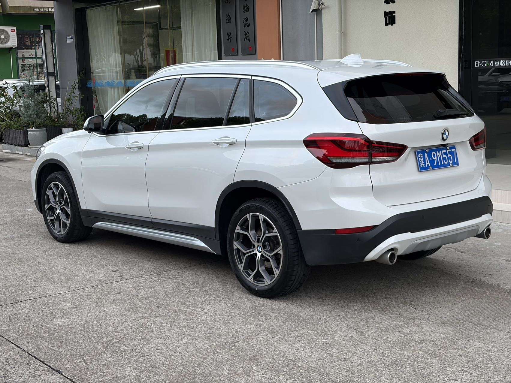BMW X1 2023 car image #12