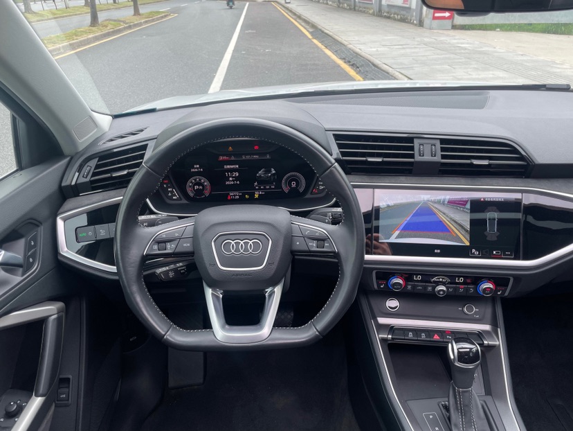 Audi Q3 2022 #14 Audi Q3 2022 car image #14