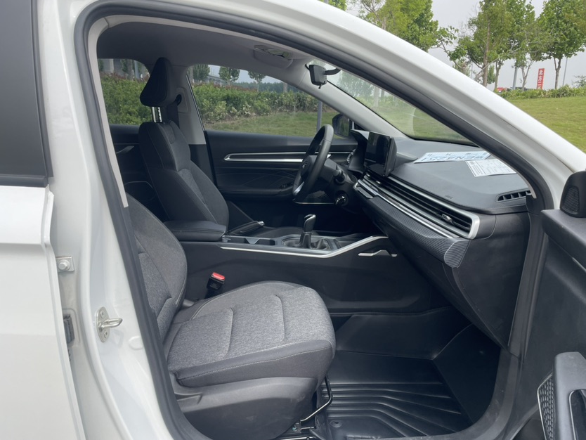 GEELY Emgrand 2023 #10 GEELY Emgrand 2023 car image #10