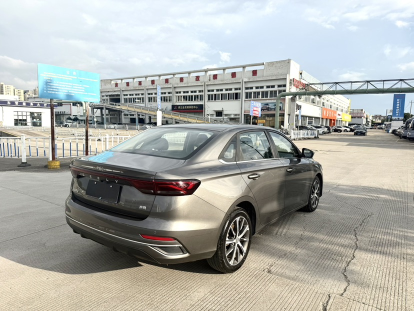 GEELY Emgrand 2022 #9 GEELY Emgrand 2022 car image #9