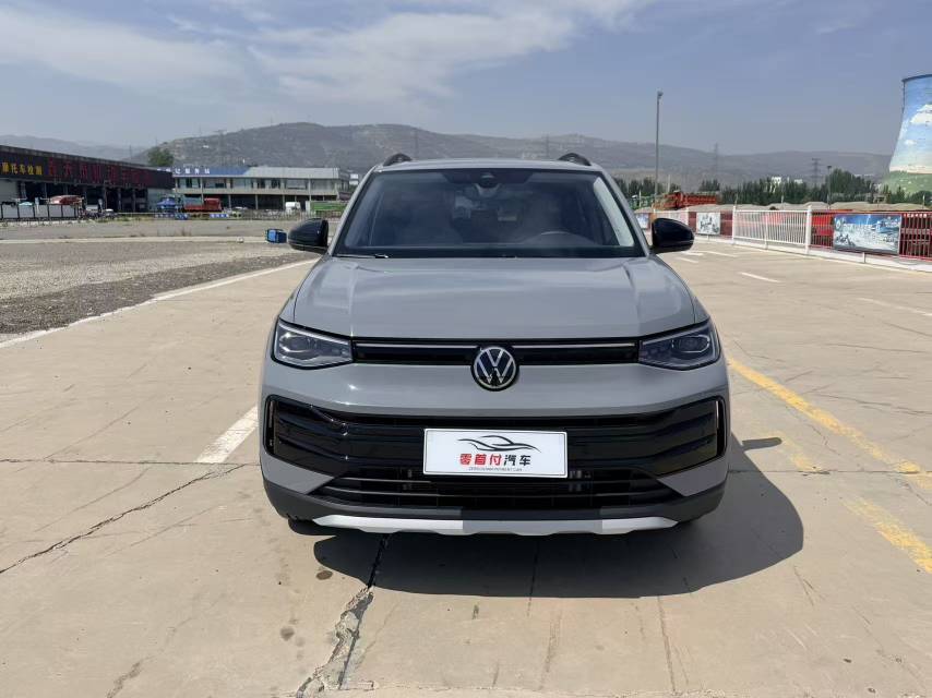 Volkswagen Tharu 2026 car image #2