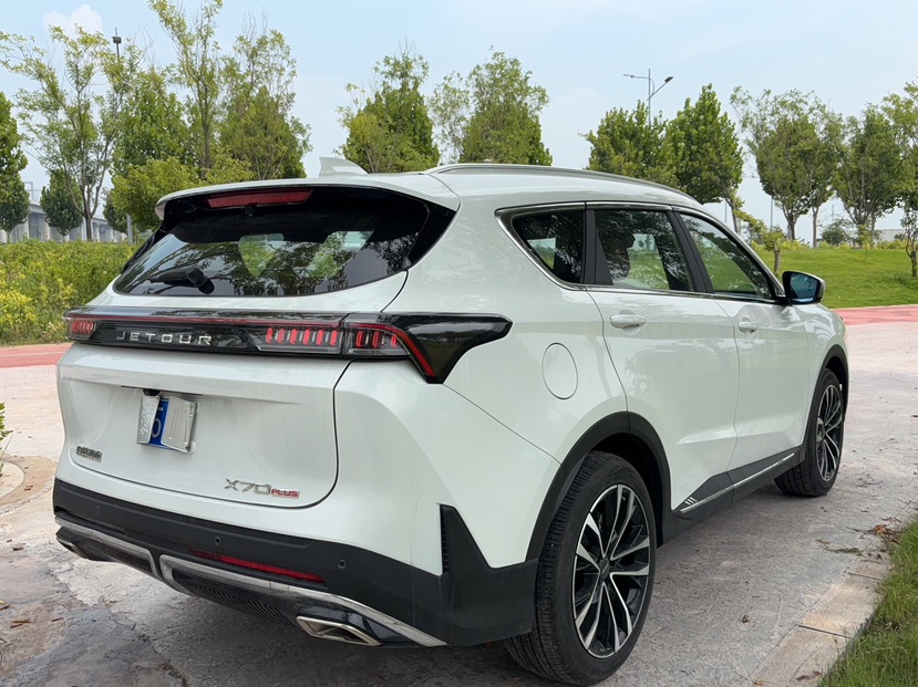 Jetour X70 PLUS 2024 car image #6