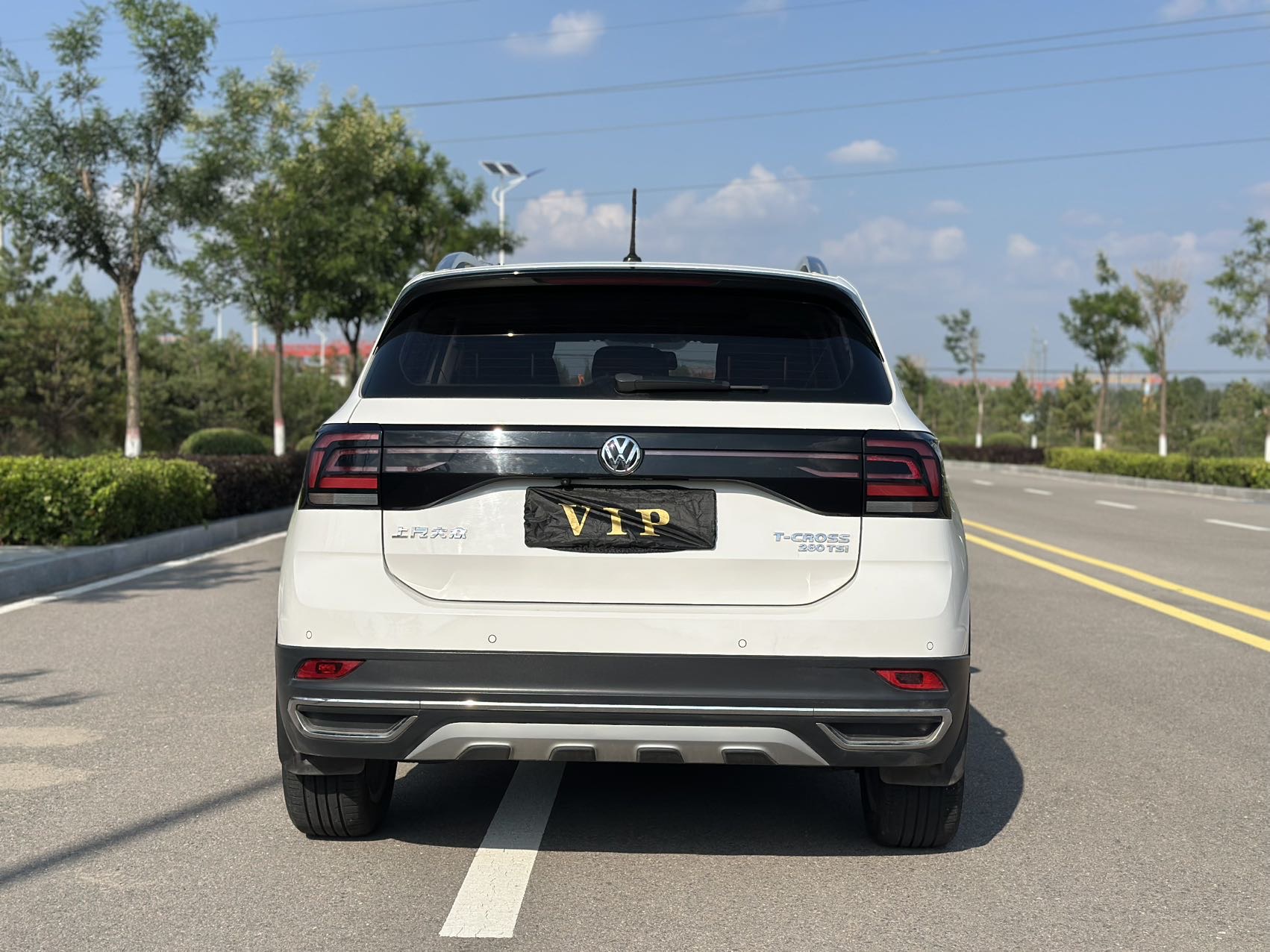 Volkswagen T-Cross 2019 #5 Volkswagen T-Cross 2019 car image #5