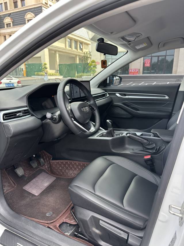 GEELY Emgrand 2025 #5 GEELY Emgrand 2025 car image #5
