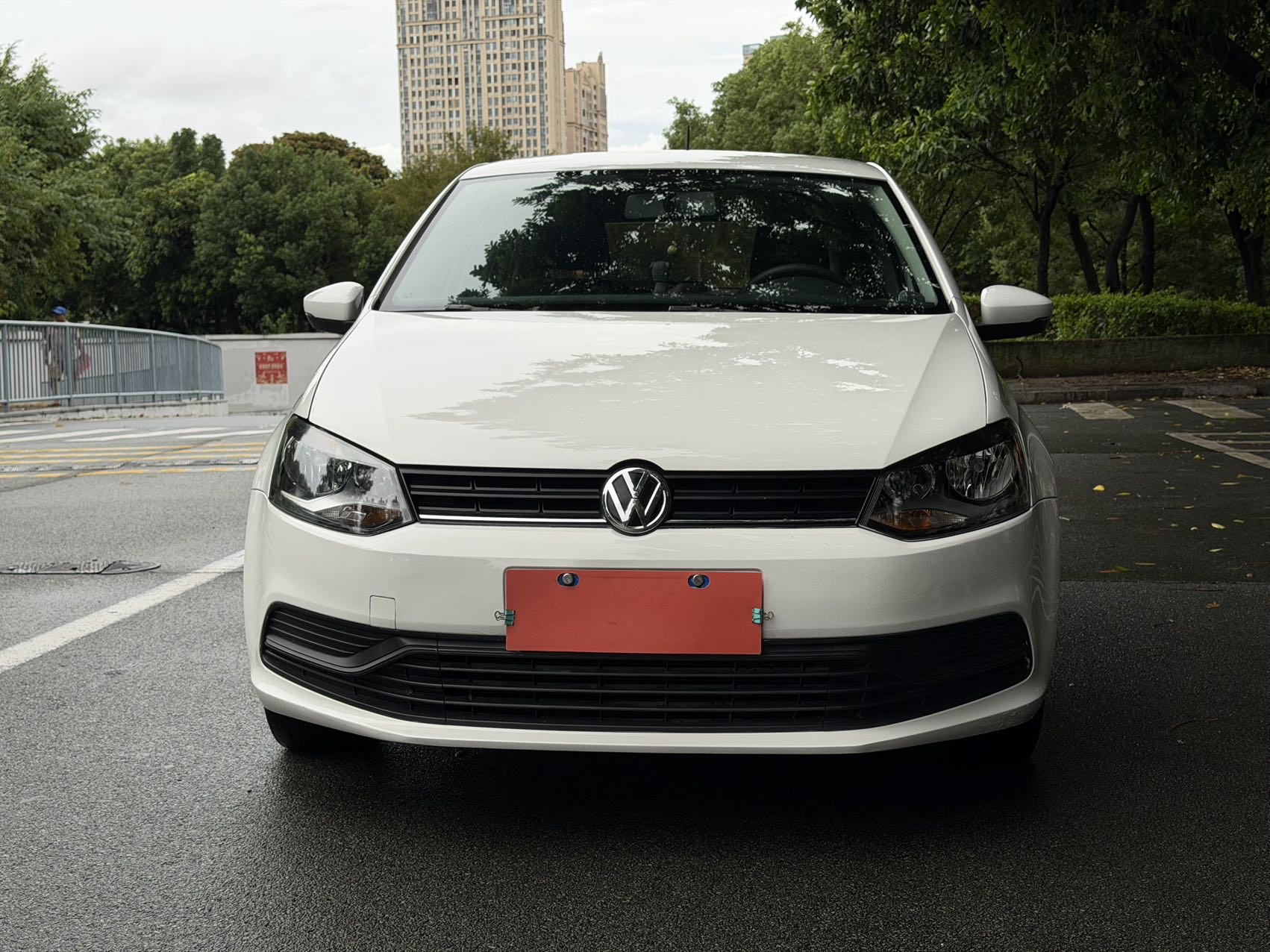 Volkswagen Polo 2017 car image #2