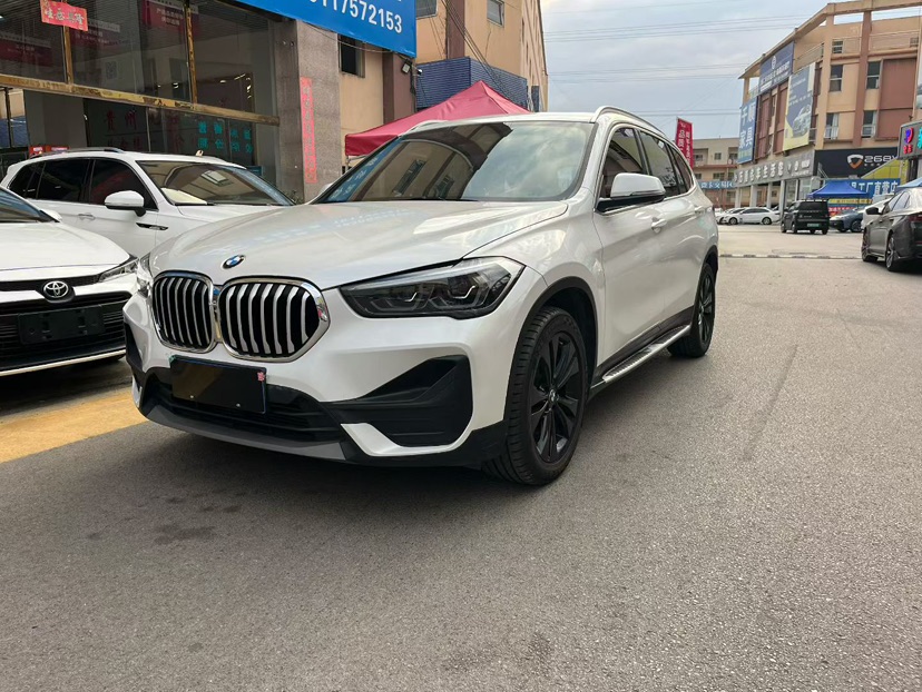 BMW X1 2021 car image 