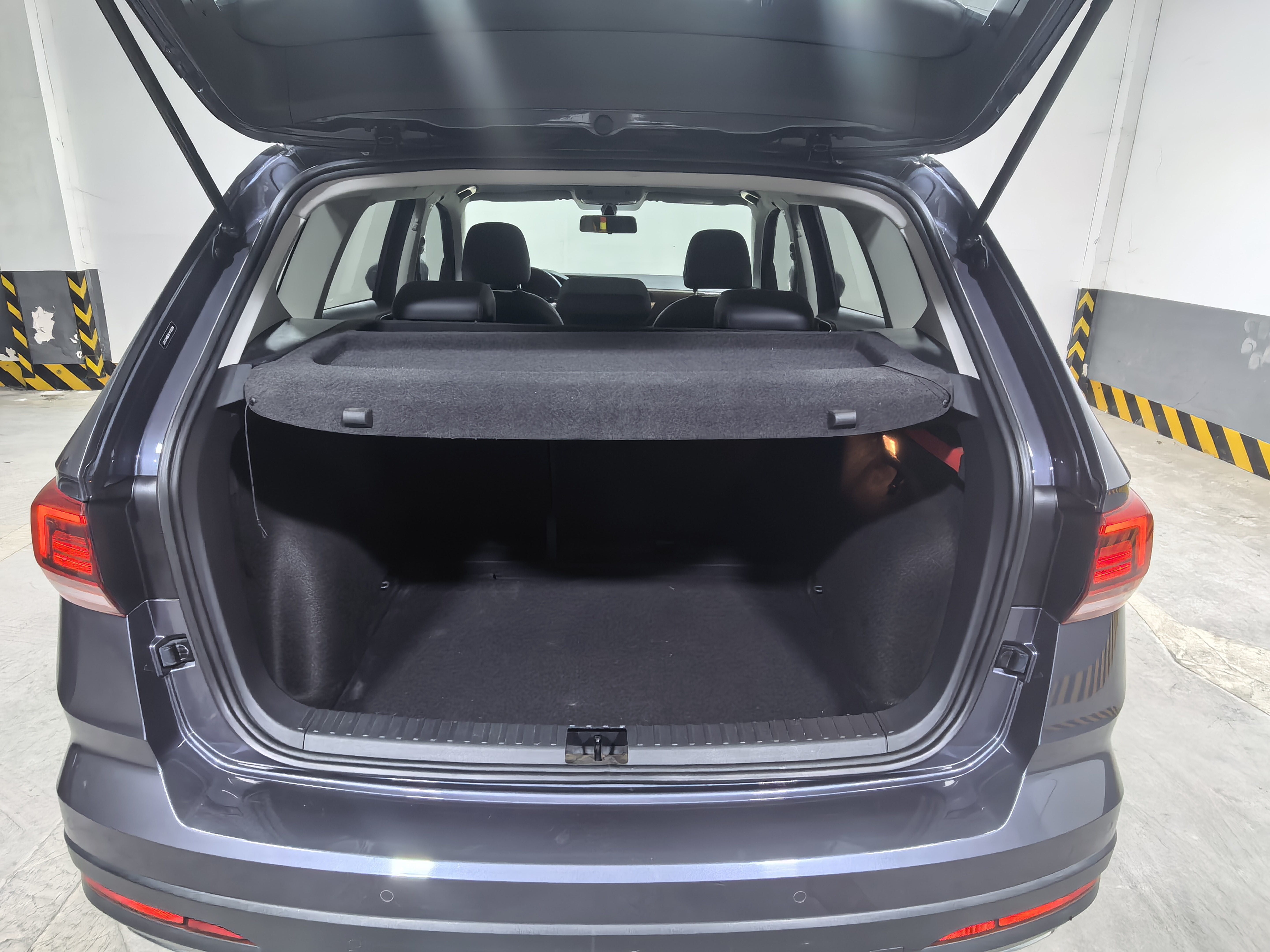 Volkswagen Tharu 2021 car image #13