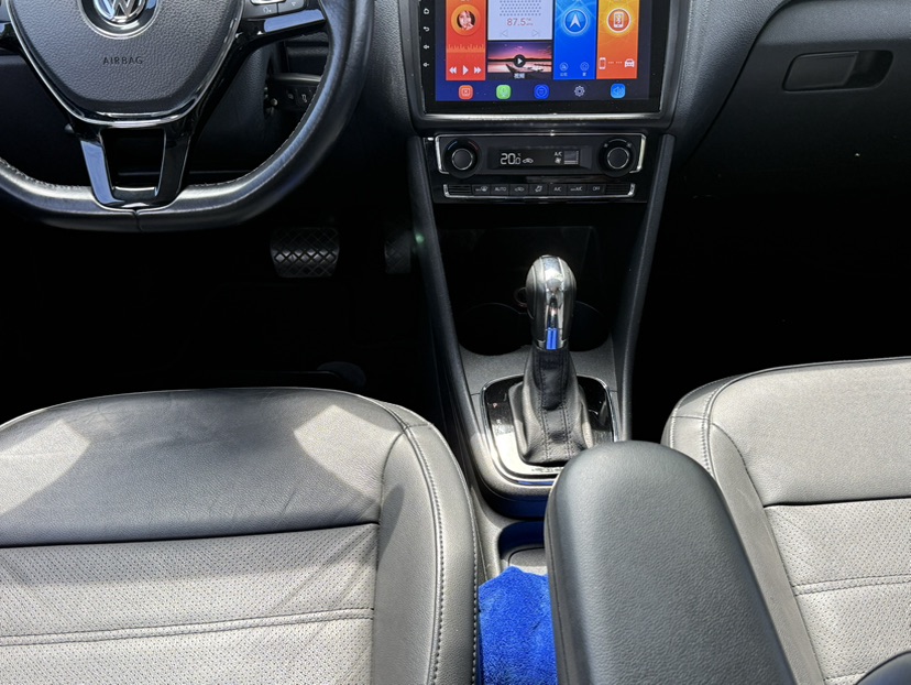 Volkswagen Polo 2015 #4 Volkswagen Polo 2015 car image #4