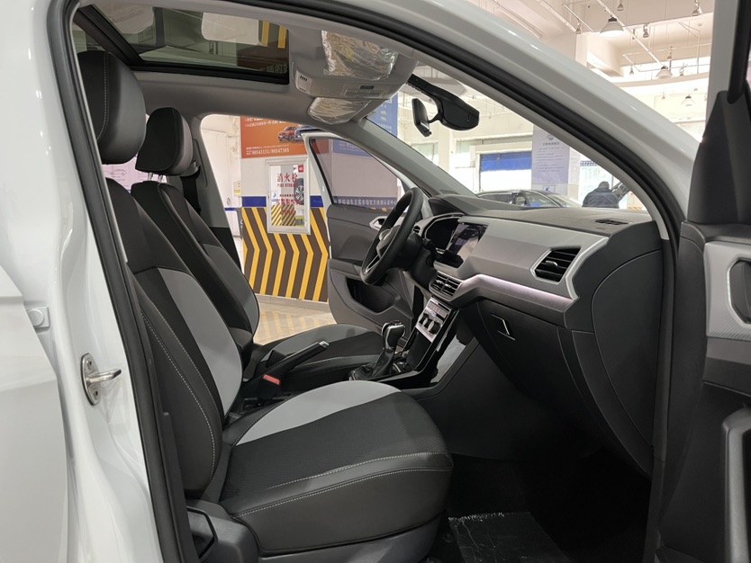 Volkswagen Tacqua 2022 car image #8