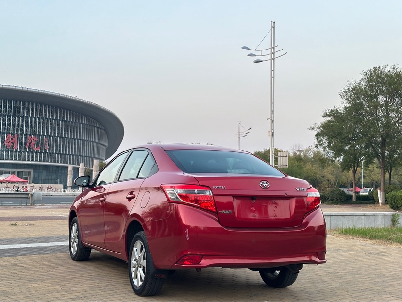 Toyota Vios 2015 #6 Toyota Vios 2015 изображение автомобиля #6