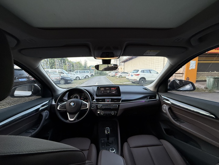 BMW X1 2020 car image #9