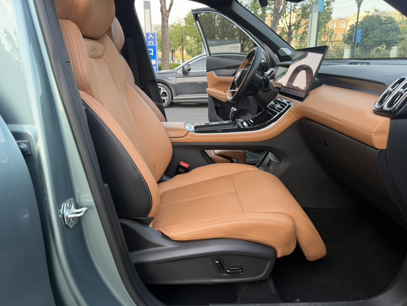 GEELY Boyue L 2025 immagine di auto #14
