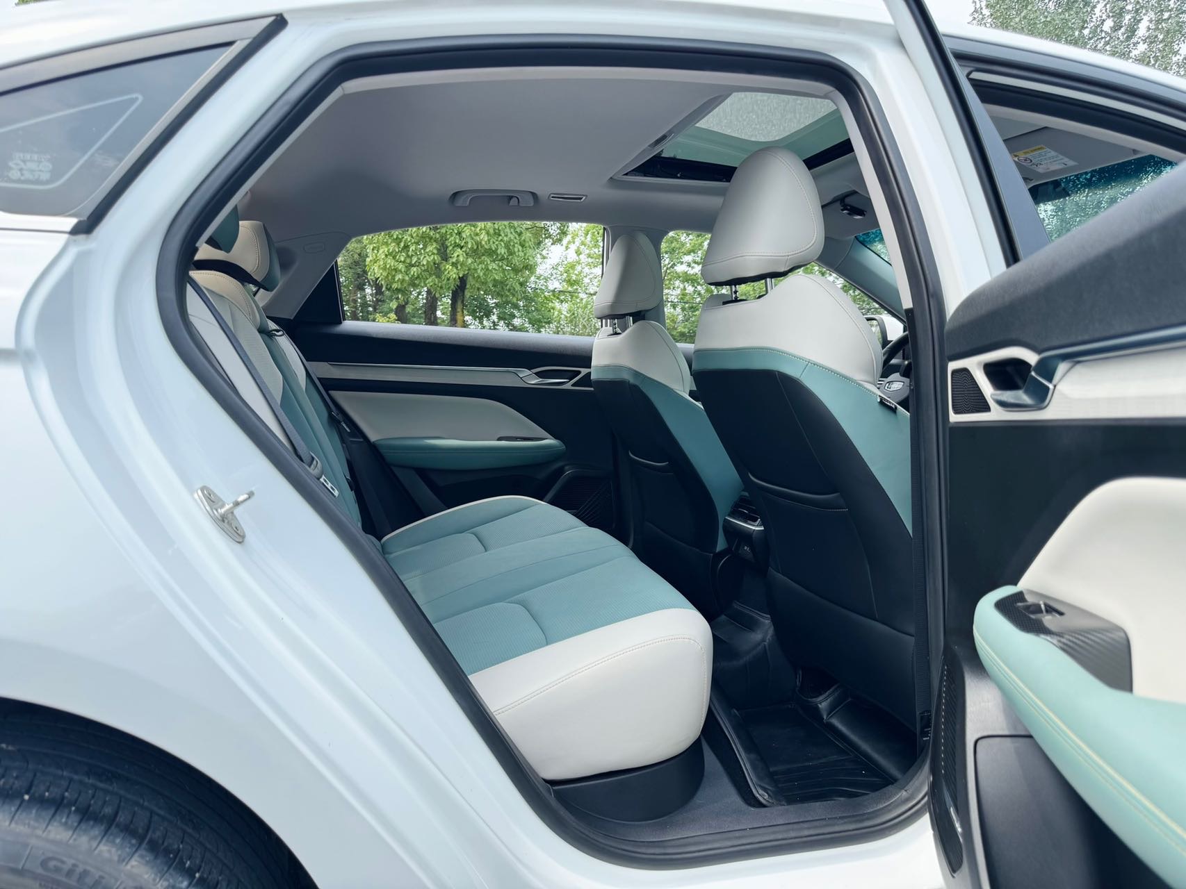 GEELY Emgrand L HiP 2022 #8 GEELY Emgrand L HiP 2022 car image #8