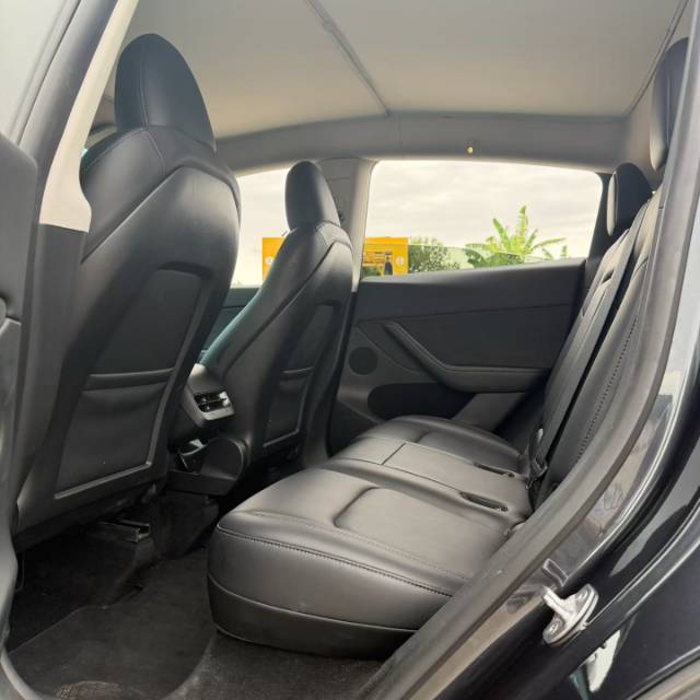 Tesla Model Y 2024 #9 Tesla Model Y 2024 car image #9