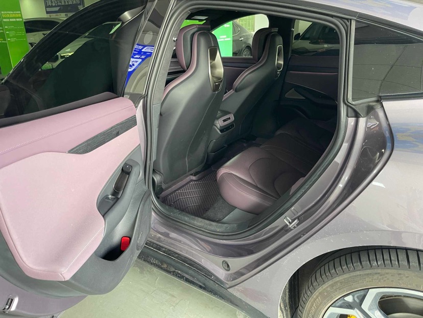 MI SU7 2025 car image #3