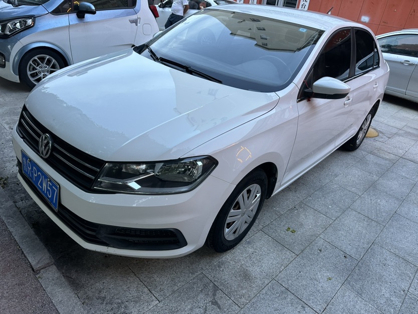 Volkswagen Santana 2017 car image 
