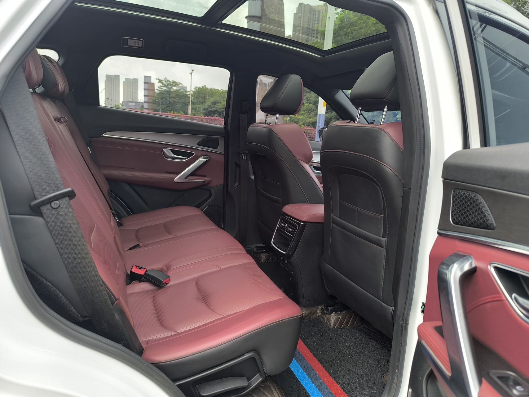 Jetour X70 PLUS 2023 car image #14
