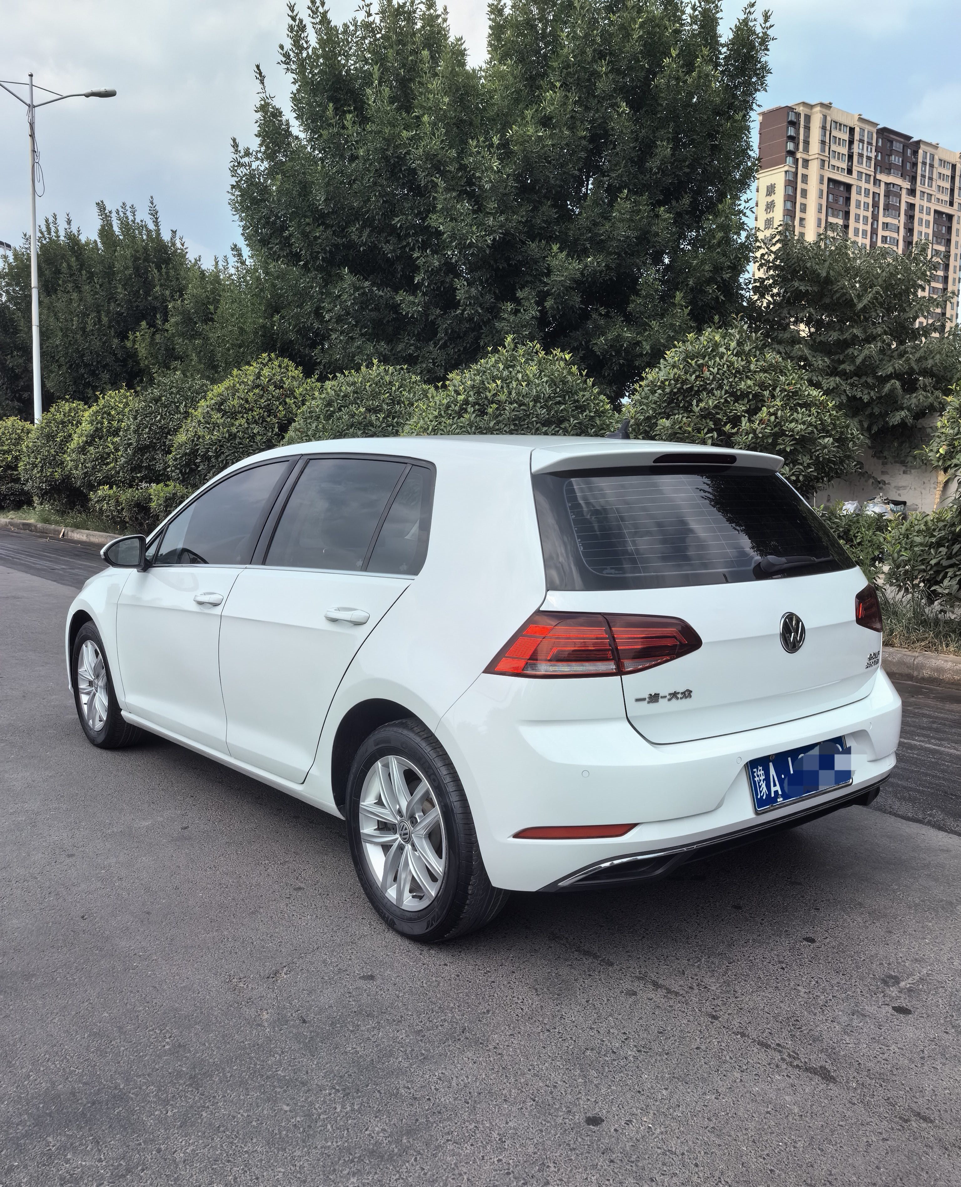 Volkswagen Golf 2019 #14 Volkswagen Golf 2019 car image #14