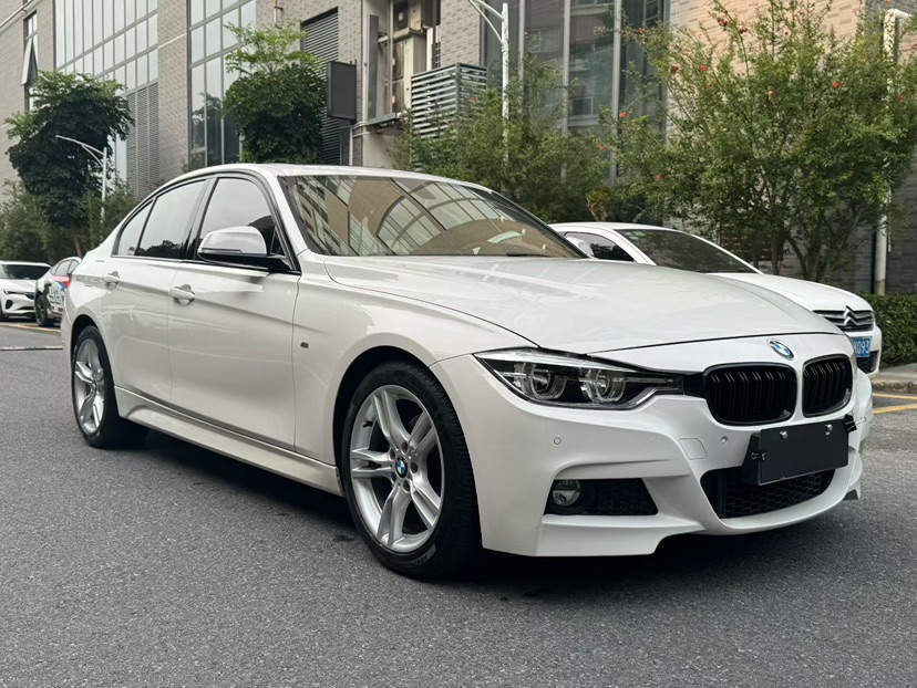 BMW 3 Series 2018 car image #3