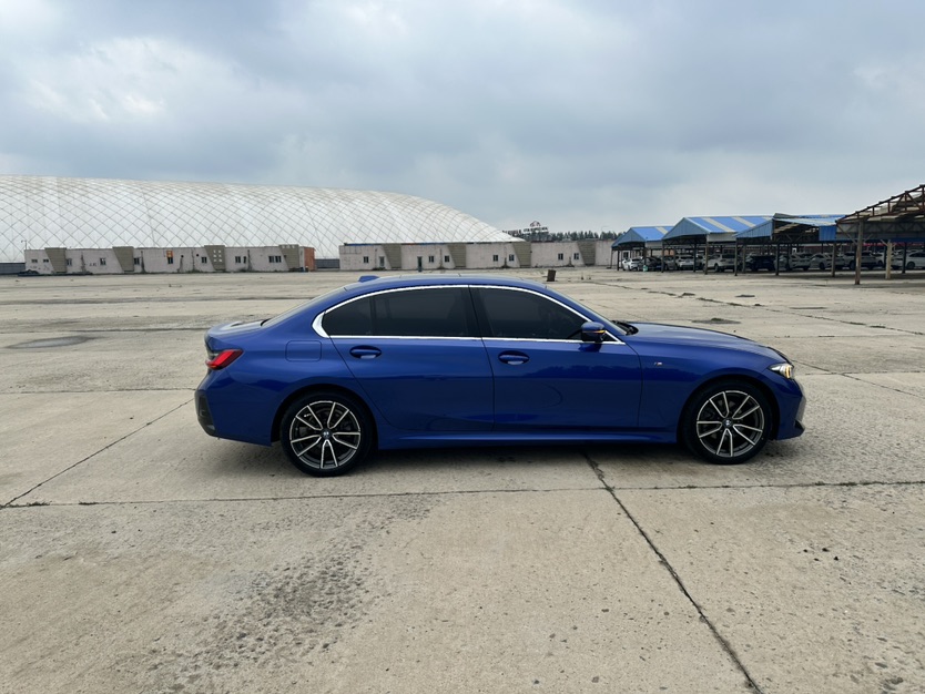 BMW 3 Series 2023 #4 BMW 3 Series 2023 car image #4