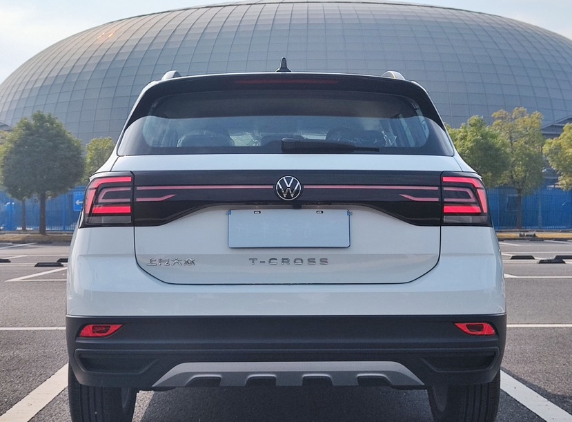 Volkswagen T-Cross 2023 #4 Volkswagen T-Cross 2023 car image #4