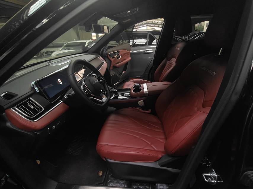 Jetour X70 PLUS 2025 car image #5