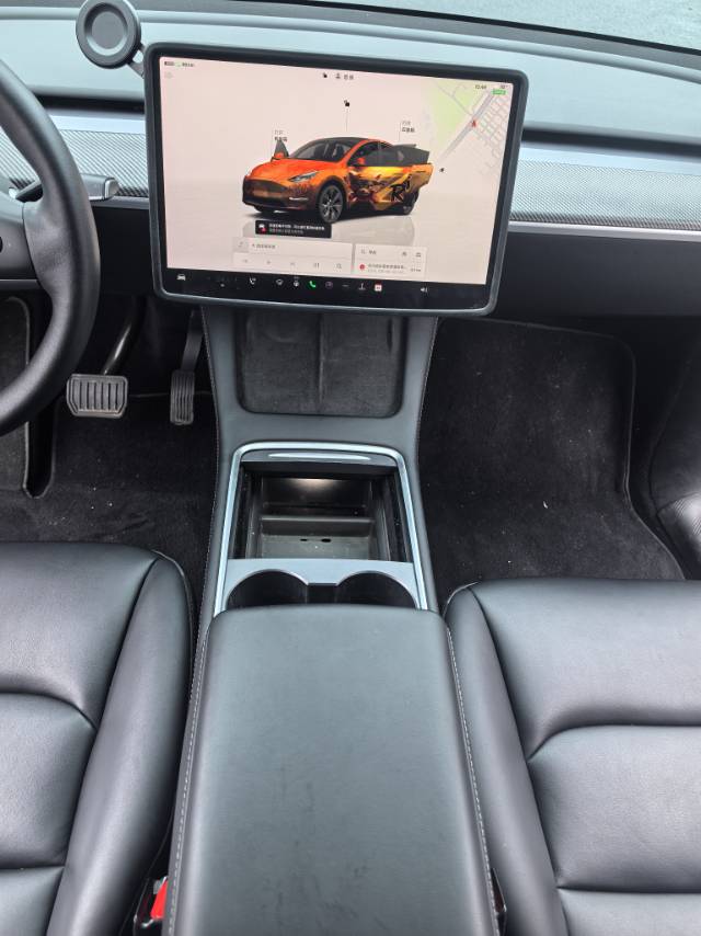 Tesla Model Y 2022 #11 Tesla Model Y 2022 car image #11