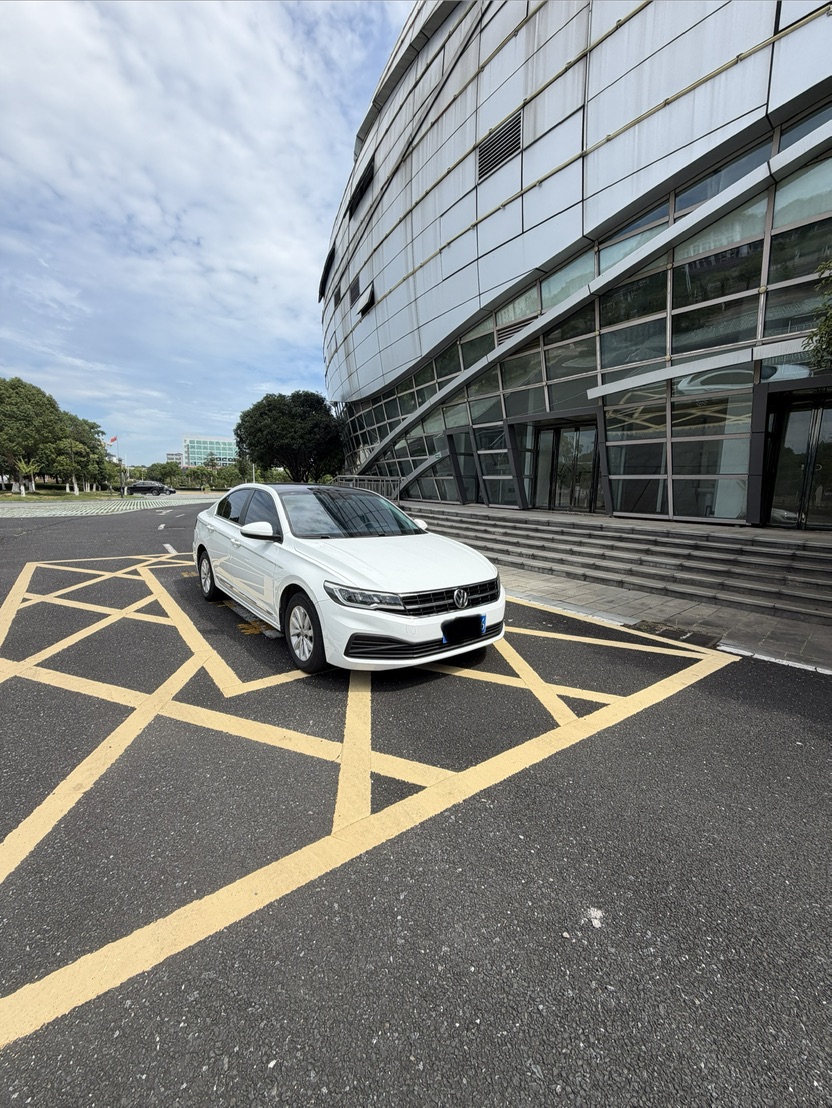 Volkswagen Bora 2019 car image 