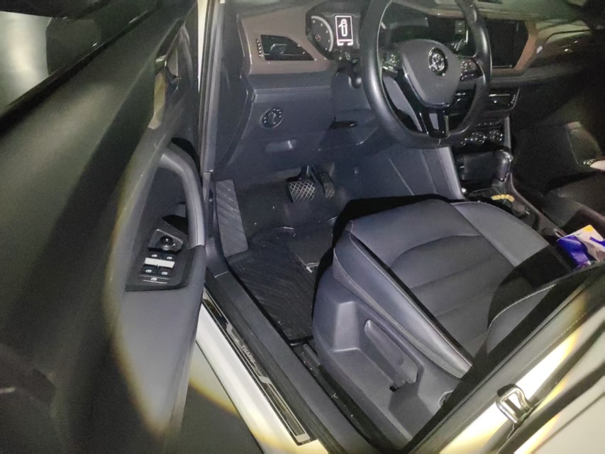 Volkswagen Tharu 2019 car image #6